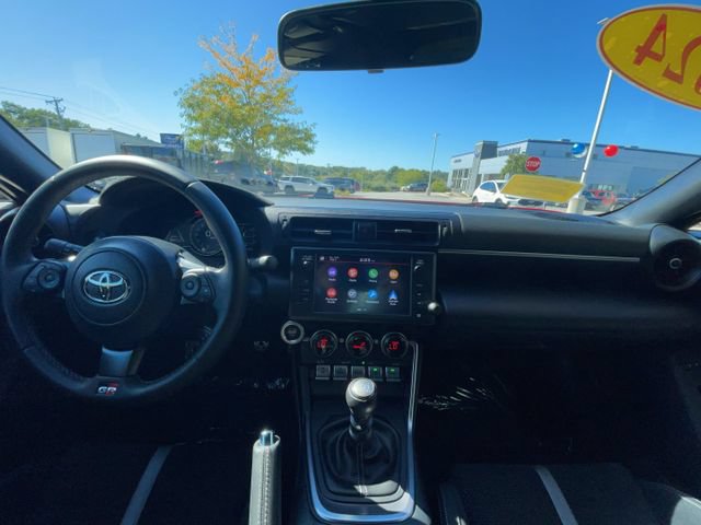 Used 2024 Toyota GR86 Premium RWD image 15