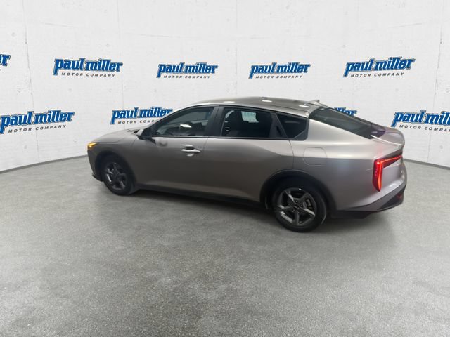 Used 2025 Kia K4 FWD image 7