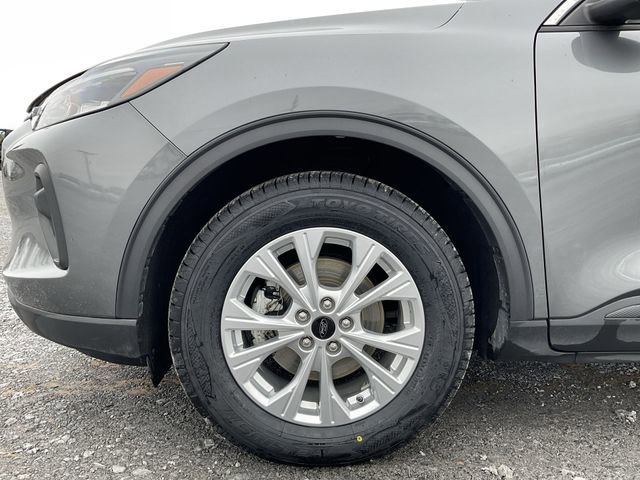 Certified 2023 Ford Escape Active AWD/4WD image 11