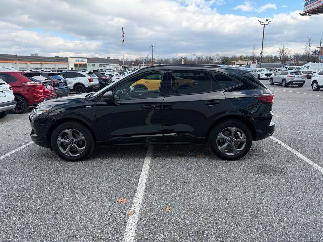 Certified 2023 Ford Escape ST-Line w/ Tech Pack #1 image 5