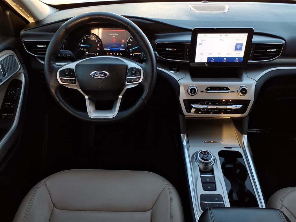 Certified 2022 Ford Explorer XLT w/ Equipment Group 202A image 18