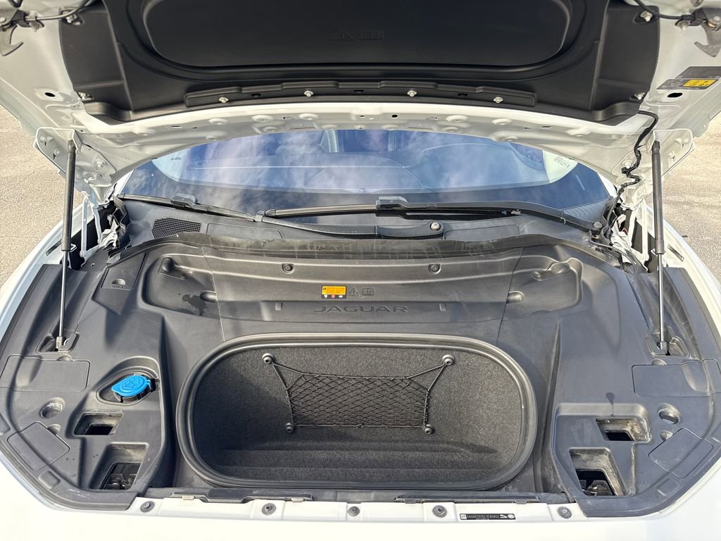 Used 2020 Jaguar I-PACE SE image 27