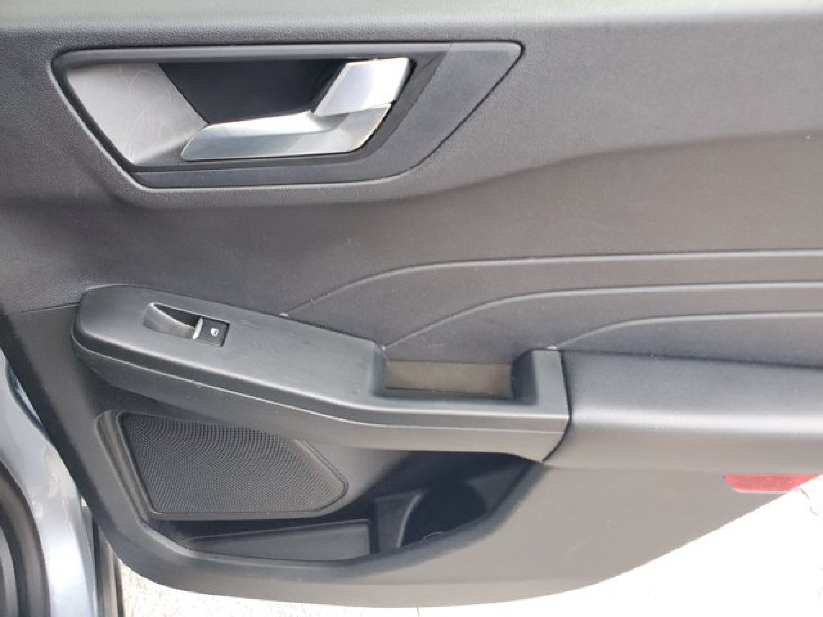 Certified 2022 Ford Escape SEL FWD image 32