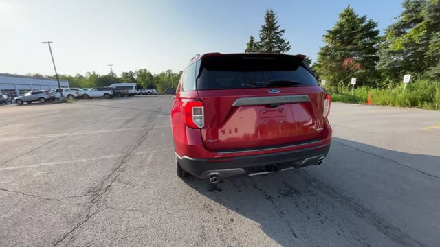 Certified 2023 Ford Explorer XLT w/ Equipment Group 202A AWD/4WD image 8