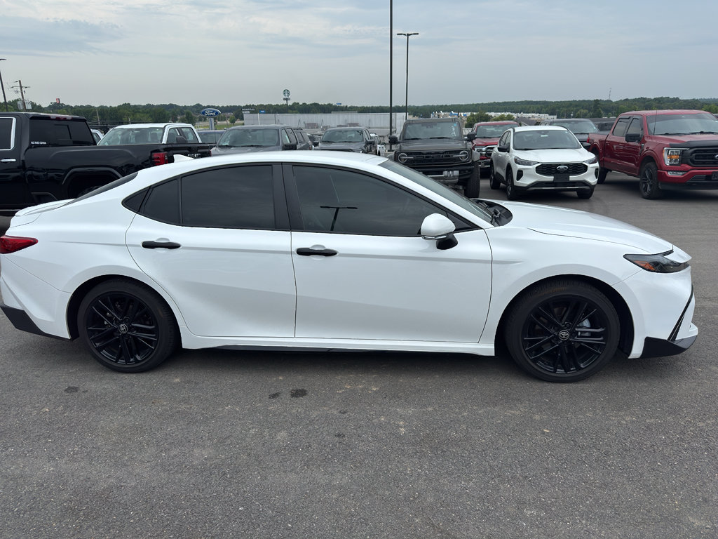Used 2025 Toyota Camry SE w/ Multimedia Upgrade Package FWD image 4