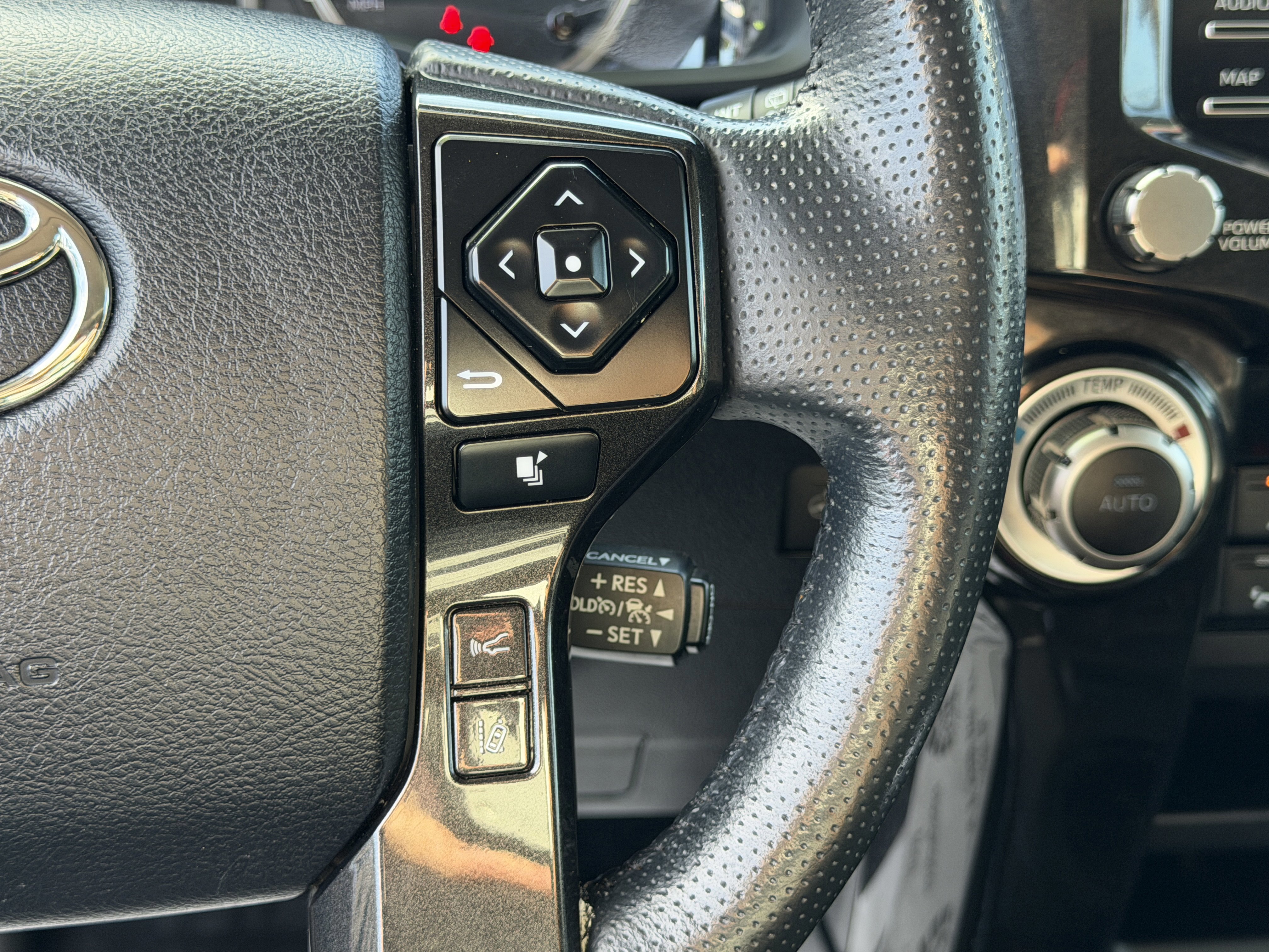 Used 2023 Toyota 4Runner TRD Pro AWD/4WD image 18