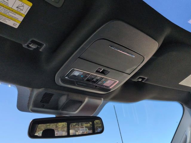 Certified 2022 Ford F150 Lariat w/ Equipment Group 502A High image 27