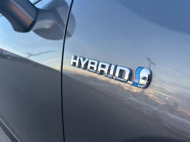 Used 2021 Toyota RAV4 XLE AWD/4WD image 25