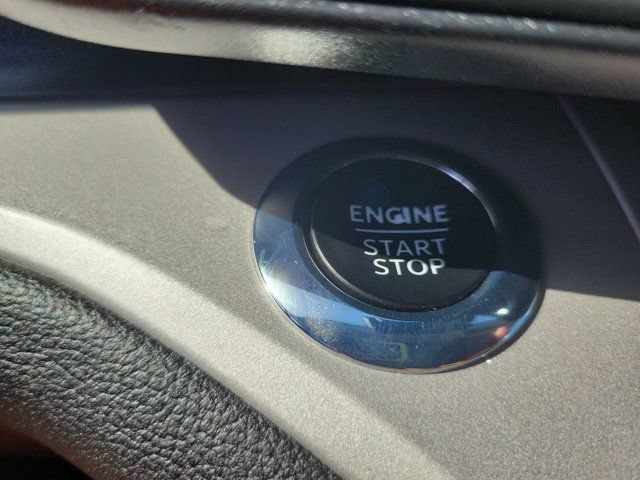 Certified 2023 Ford Explorer XLT RWD image 29