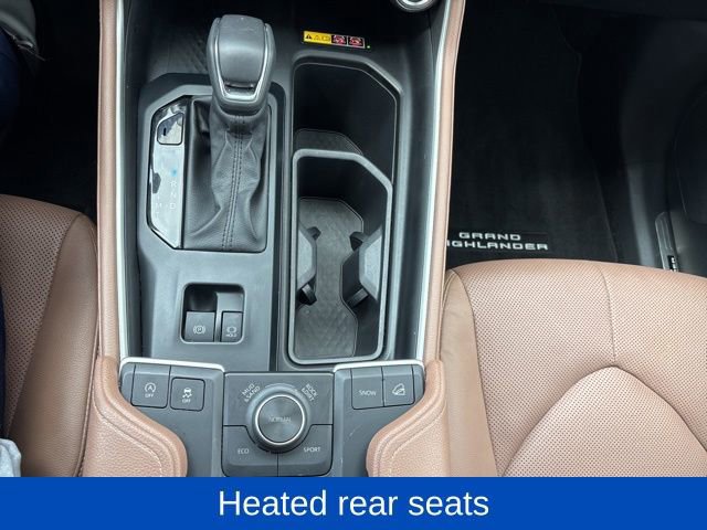 Used 2025 Toyota Grand Highlander AWD image 20