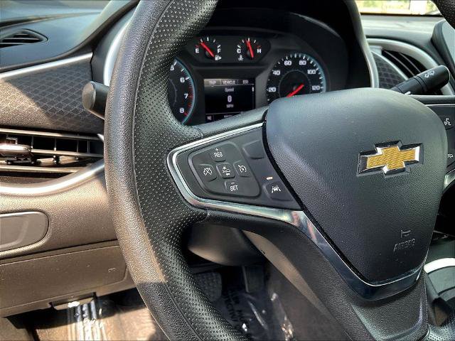 Used 2023 Chevrolet Malibu LT FWD image 11