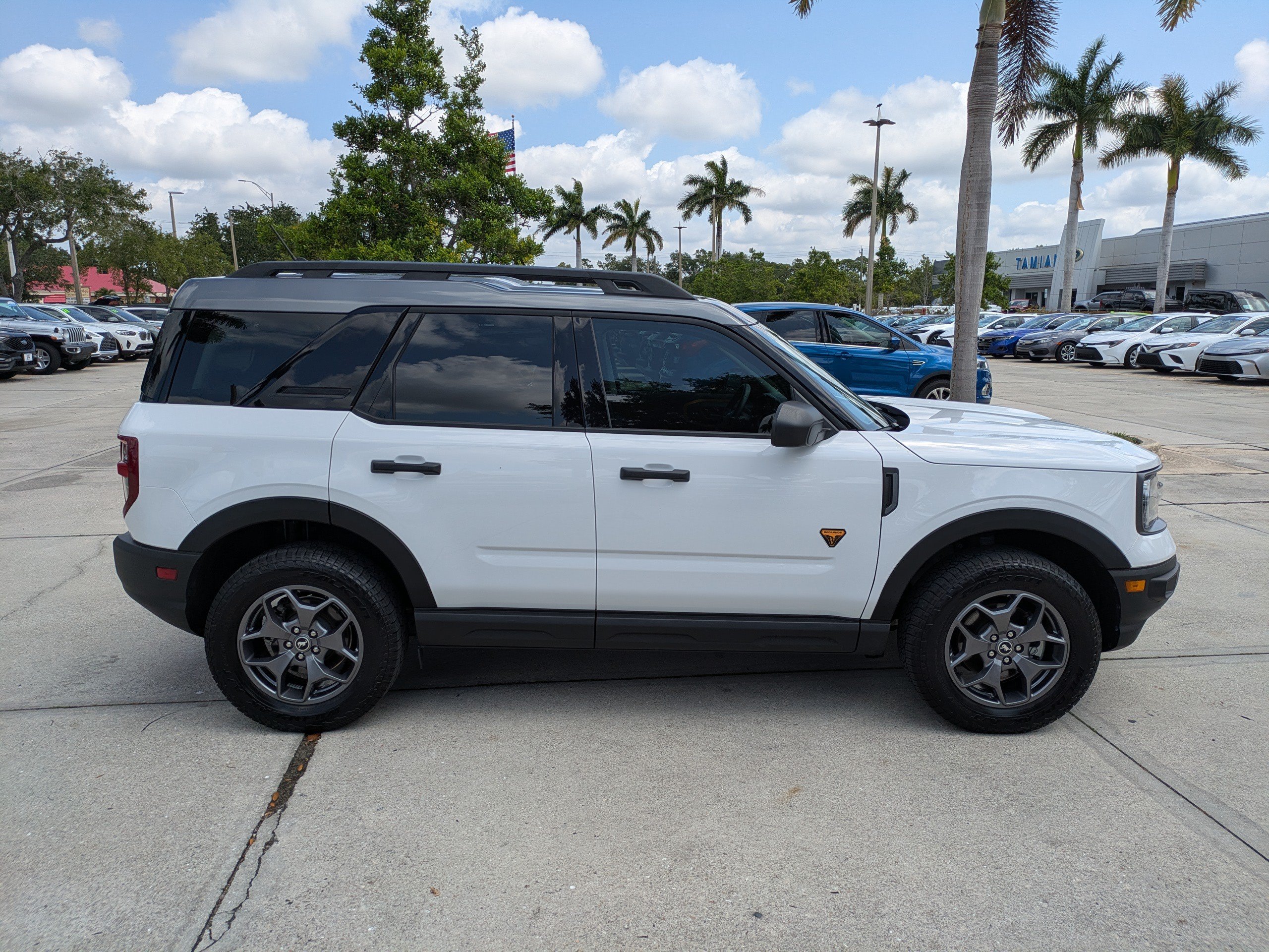 Certified 2023 Ford Bronco Sport Badlands AWD/4WD image 3