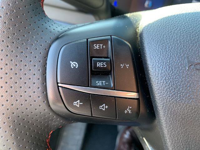 Certified 2025 Ford Escape ST-Line AWD/4WD image 29