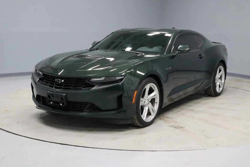 Used 2020 Chevrolet Camaro LT w/ Technology Package image 6