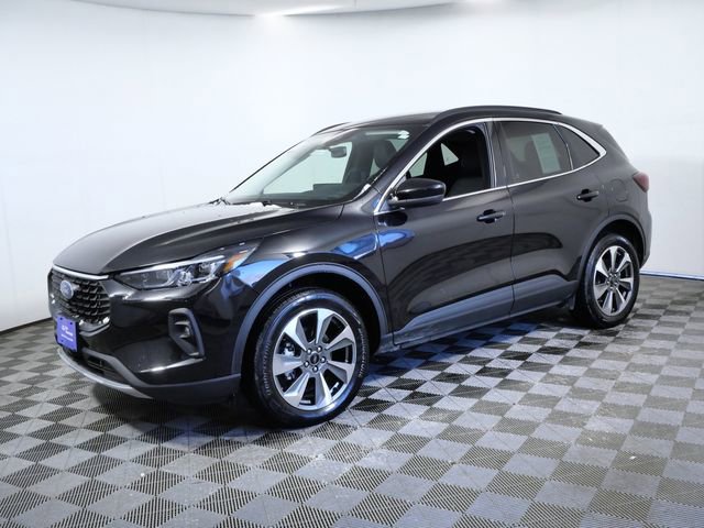 Certified 2025 Ford Escape Platinum image 5