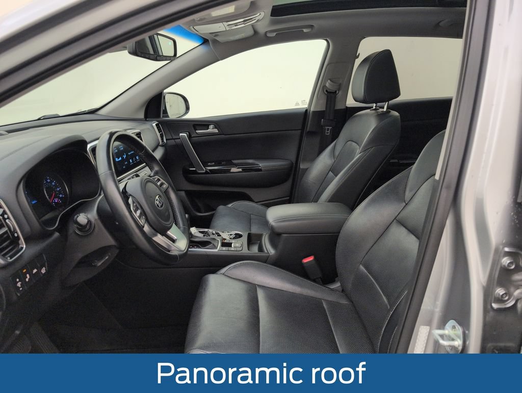 Used 2022 Kia Sportage EX w/ EX Technology Package FWD image 4