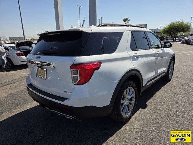Certified 2023 Ford Explorer XLT w/ Equipment Group 202A AWD/4WD image 7