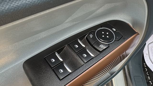 Certified 2022 Ford Maverick Lariat w/ Lariat Luxury Package image 12