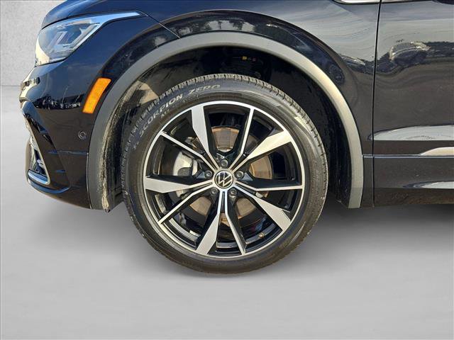 Used 2024 Volkswagen Tiguan SEL R-Line w/ MDO Package, Two-Row AWD/4WD image 24