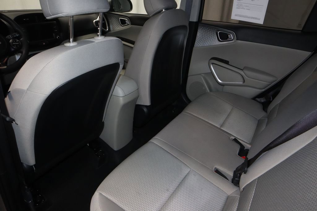 Used 2025 Kia Soul LX w/ LX Technology Package image 20