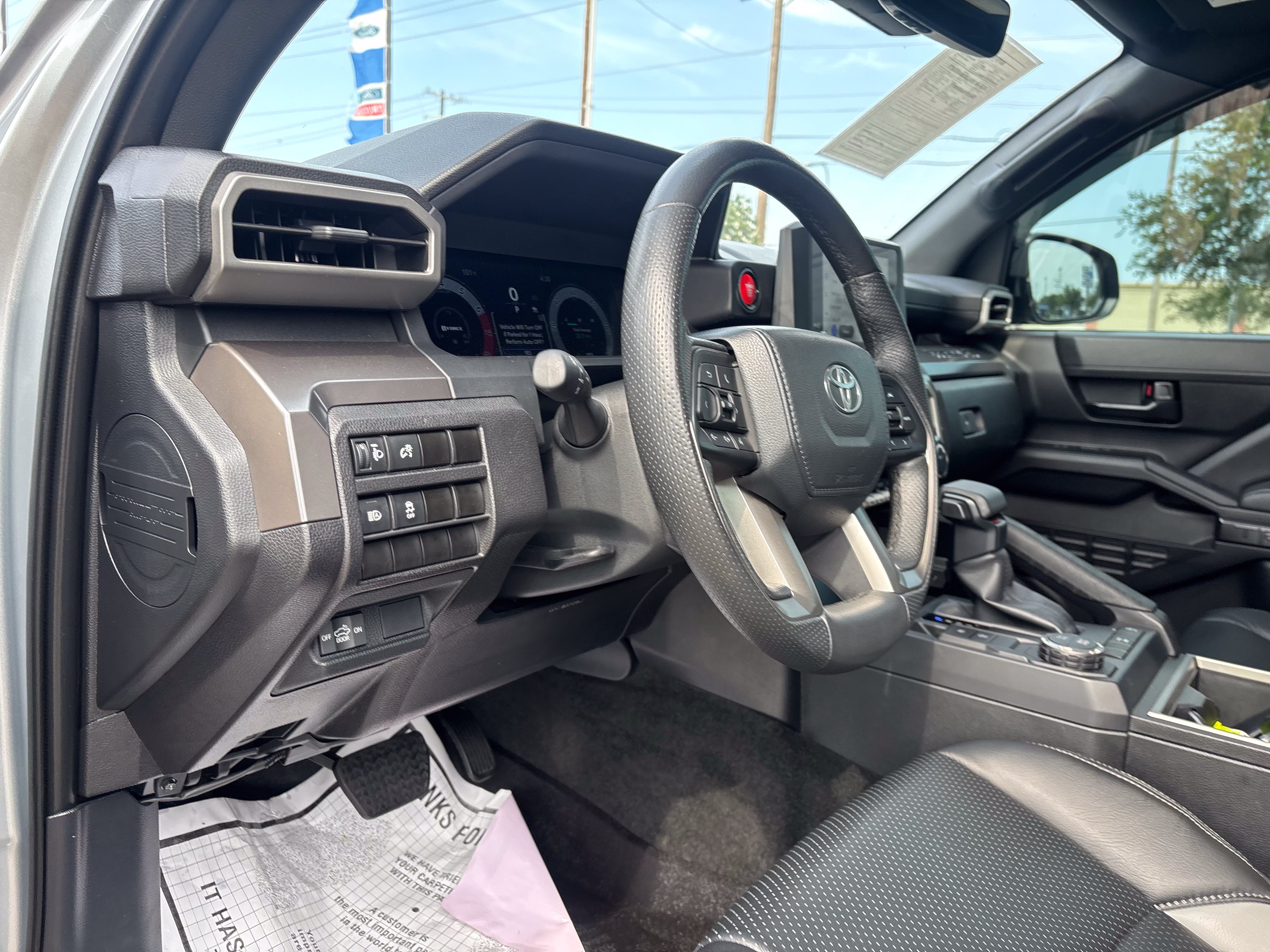 Used 2024 Toyota Tacoma PreRunner w/ TRD Prerunner Upgrade Package RWD image 12