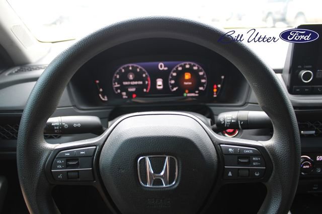 Used 2023 Honda Accord EX image 10