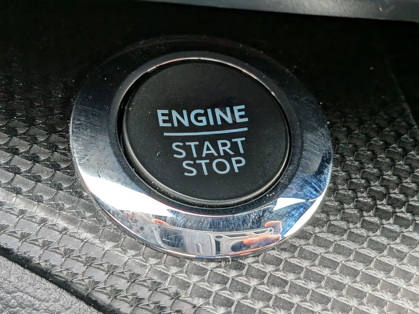 Certified 2024 Ford Explorer ST-Line w/ Class IV Trailer Tow Package image 32