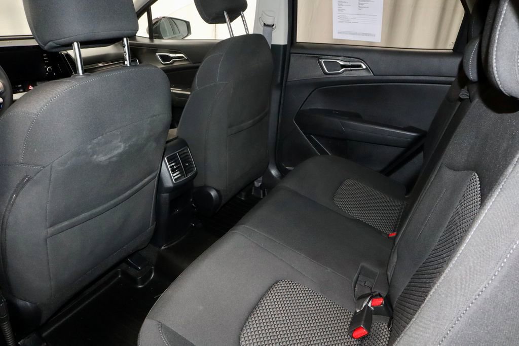 Used 2023 Kia Sportage LX AWD/4WD image 21