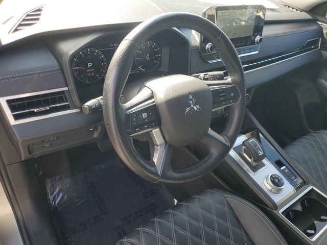 Used 2024 Mitsubishi Outlander SEL image 18