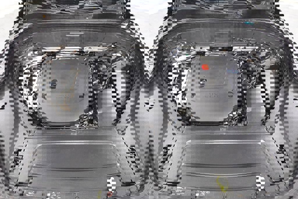 Used 2023 Volvo XC90 B6 Ultimate w/ Protection Package Premier image 32