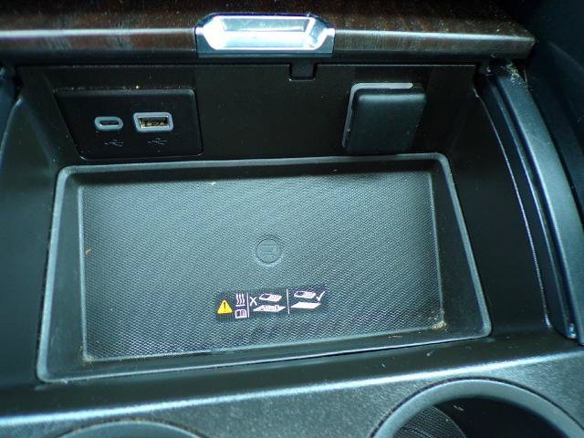 Used 2023 GMC Yukon Denali w/ LPO, Floor Liner Package AWD/4WD image 23
