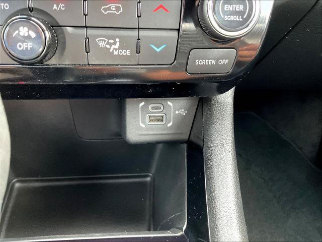 Used 2024 Jeep Compass Limited AWD/4WD image 17