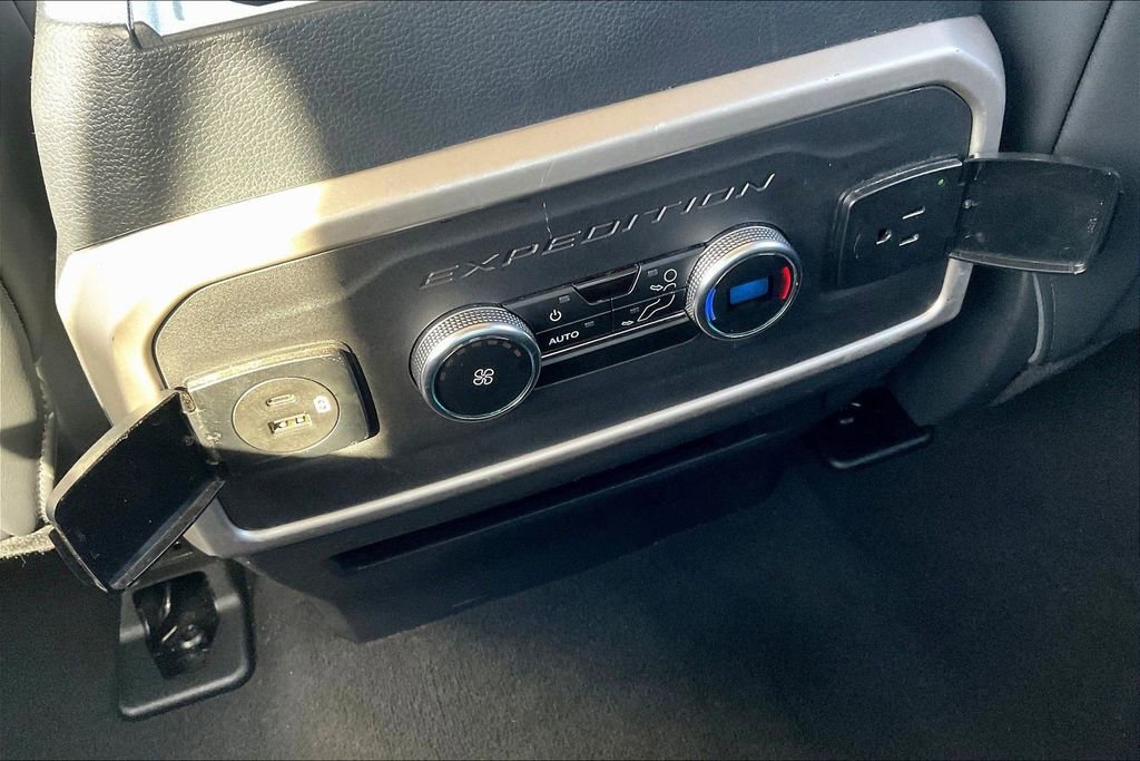 Certified 2024 Ford Expedition Max XLT image 10
