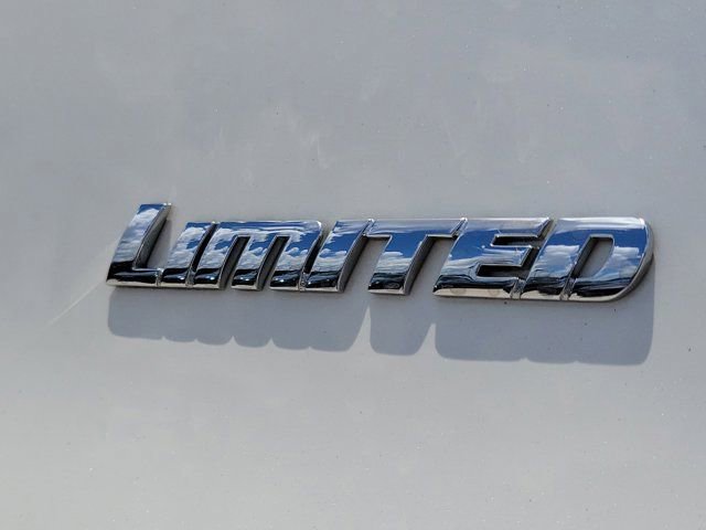 Used 2018 Toyota 4Runner Limited RWD image 12