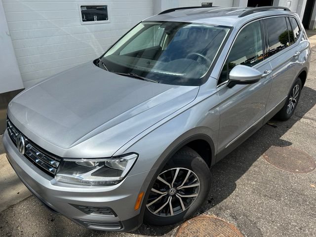 Used 2020 Volkswagen Tiguan SE