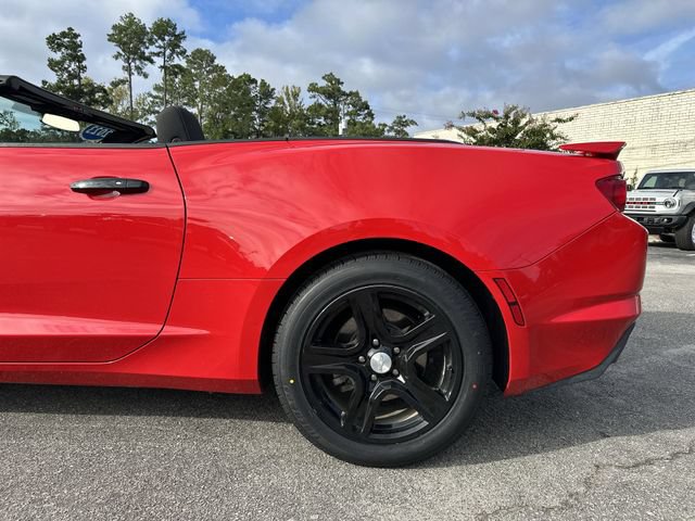 Used 2023 Chevrolet Camaro LT RWD image 10