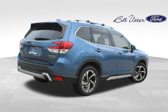 Used 2022 Subaru Forester Touring AWD/4WD image 5