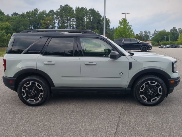 Certified 2022 Ford Bronco Sport Outer Banks w/ Tech Package AWD/4WD image 3