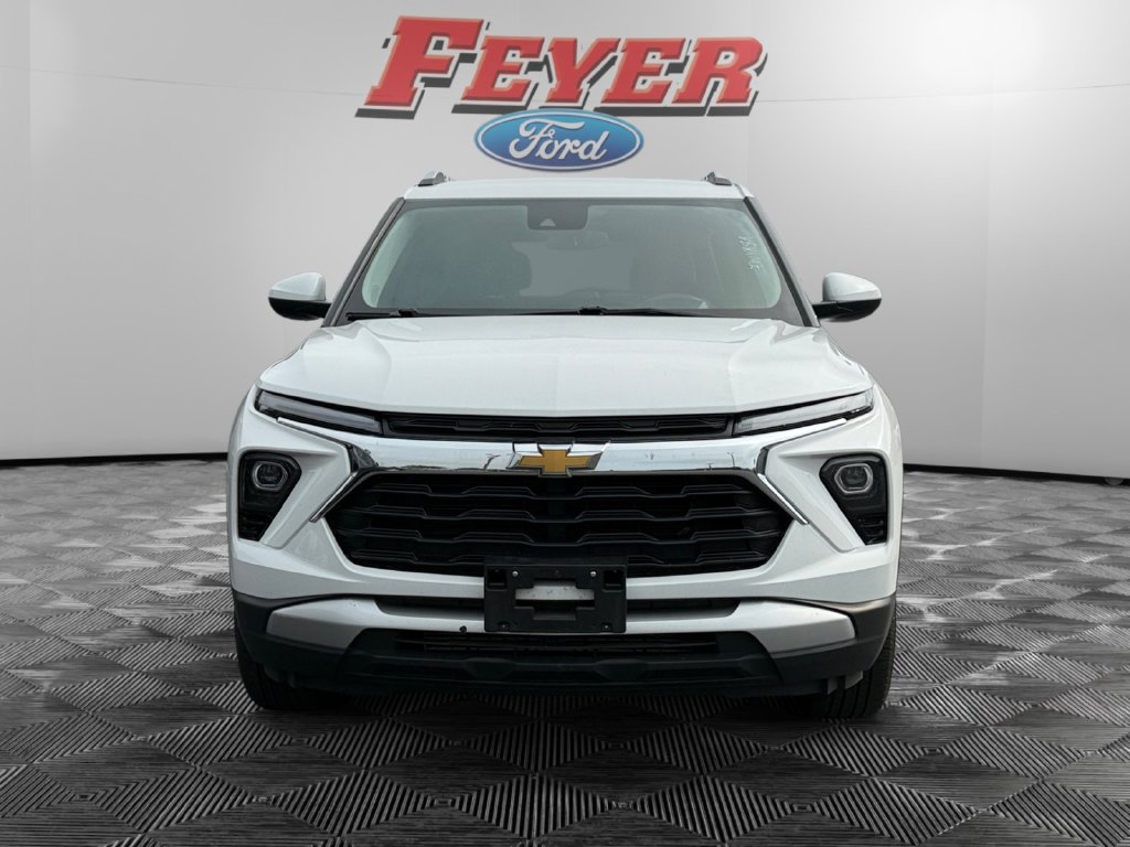 Used 2025 Chevrolet TrailBlazer LT AWD/4WD image 8