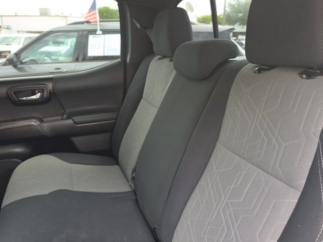 Used 2021 Toyota Tacoma TRD Sport RWD image 12