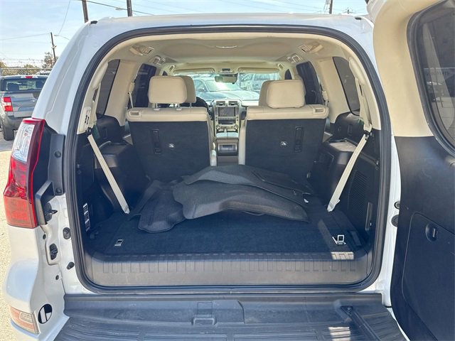 Used 2021 Lexus GX 460 Luxury w/ Sport Design Package image 25