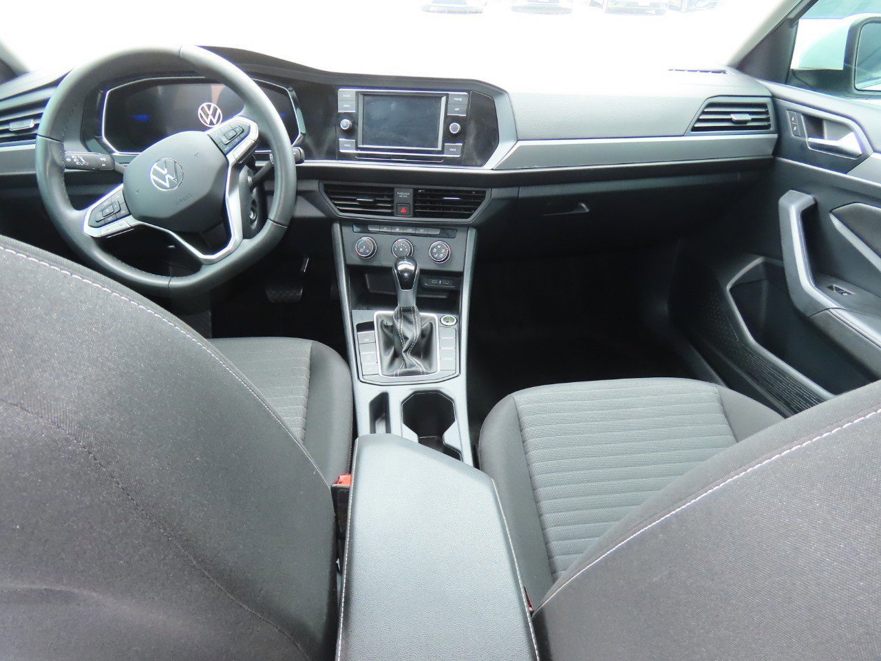 Used 2024 Volkswagen Jetta S image 23