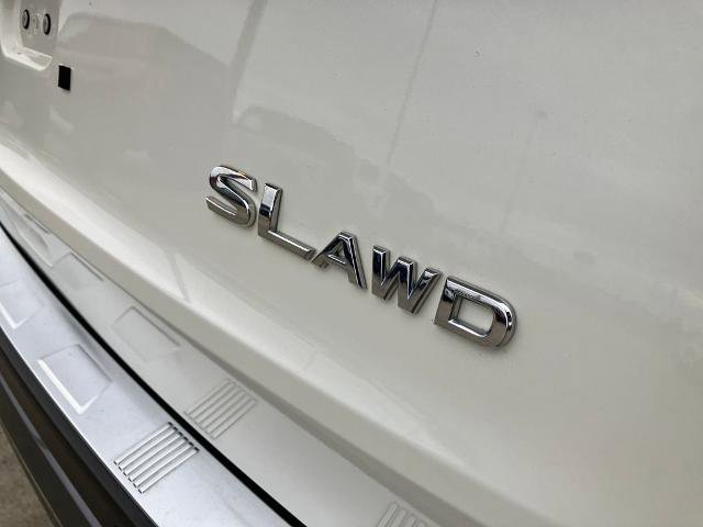 Used 2023 Nissan Rogue SL w/ SL Premium Package AWD/4WD image 11