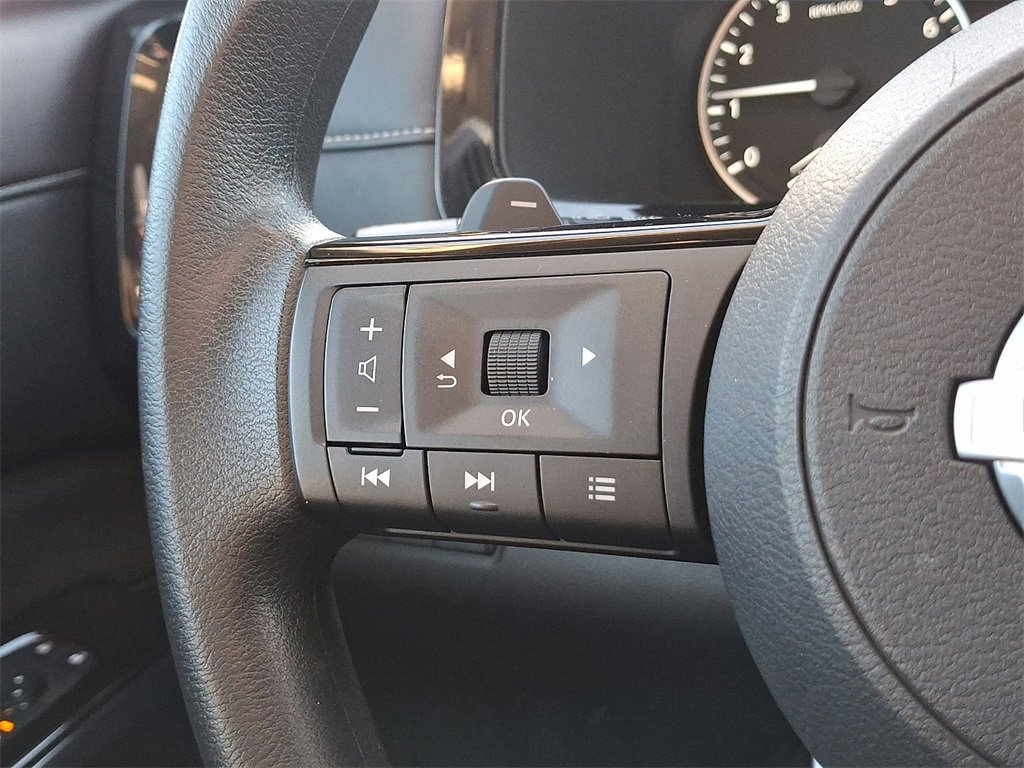 Used 2022 Nissan Pathfinder S image 21