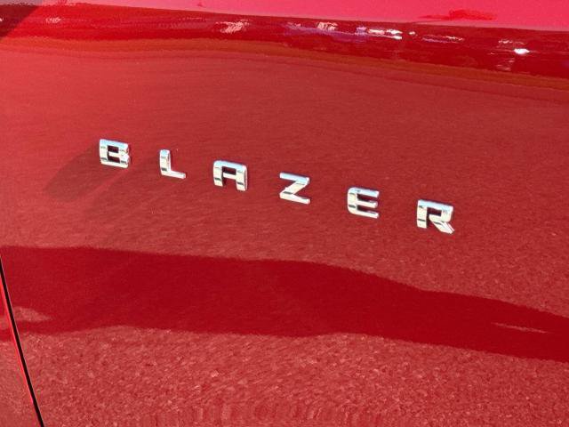 Used 2023 Chevrolet Blazer LT AWD/4WD image 12