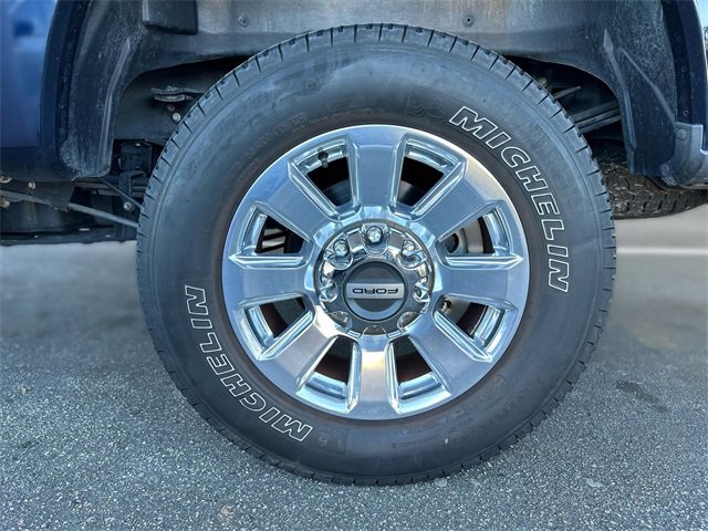 Certified 2021 Ford F250 Platinum w/ FX4 Off-Road Package image 10
