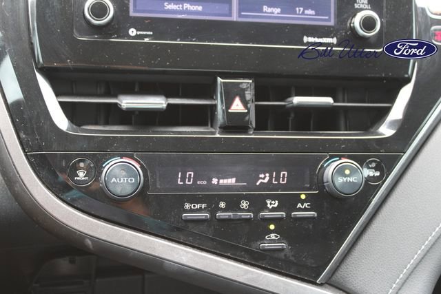 Used 2023 Toyota Camry SE FWD image 17