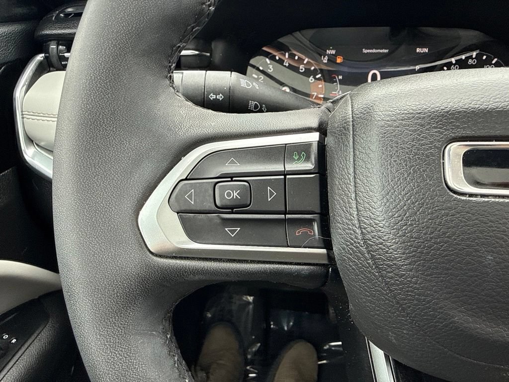 Used 2024 Jeep Compass Limited w/ Sun and Sound Group AWD/4WD image 21
