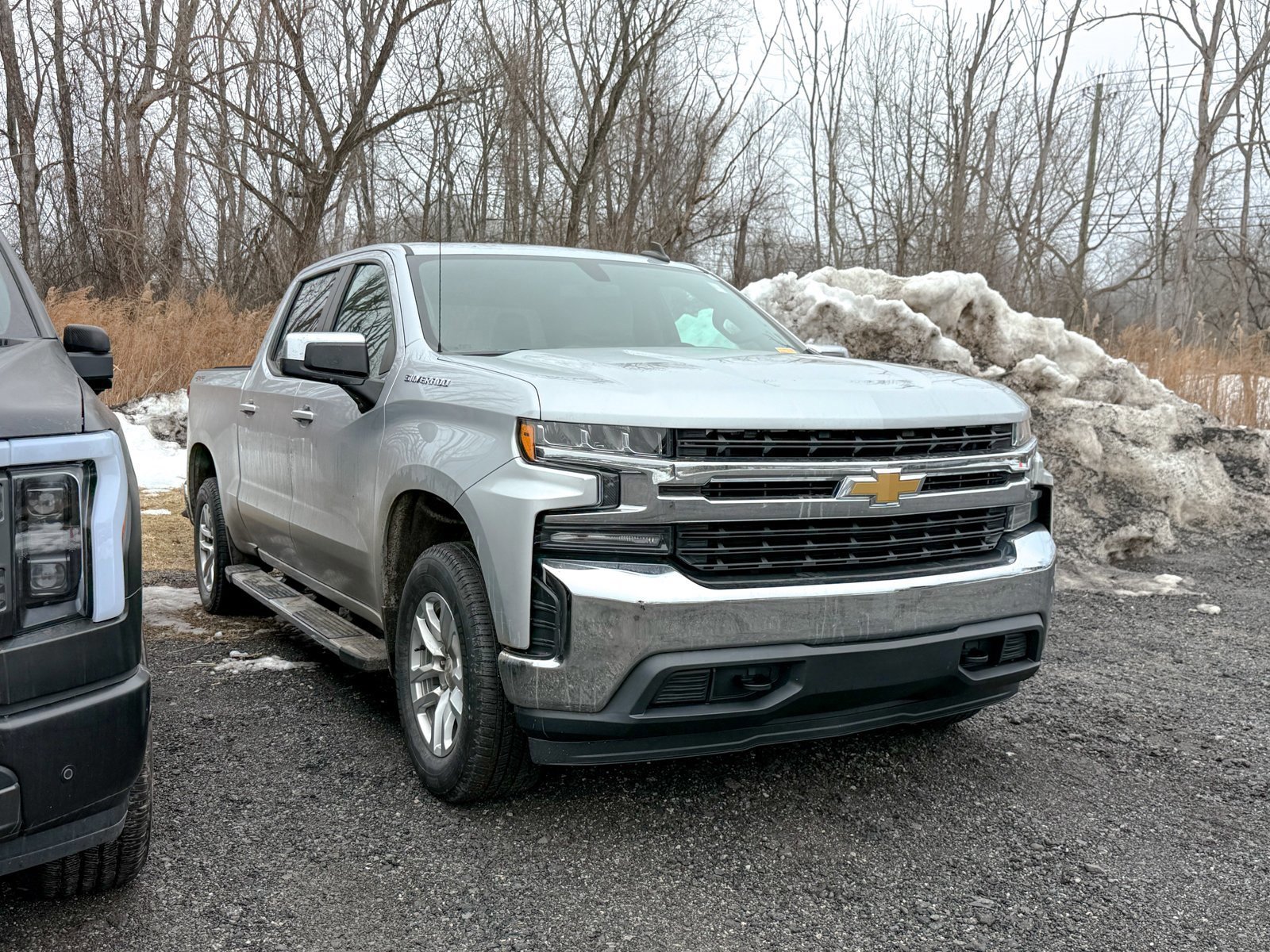 Used 2021 Chevrolet Silverado 1500 LT w/ Bed Protection Package image 2