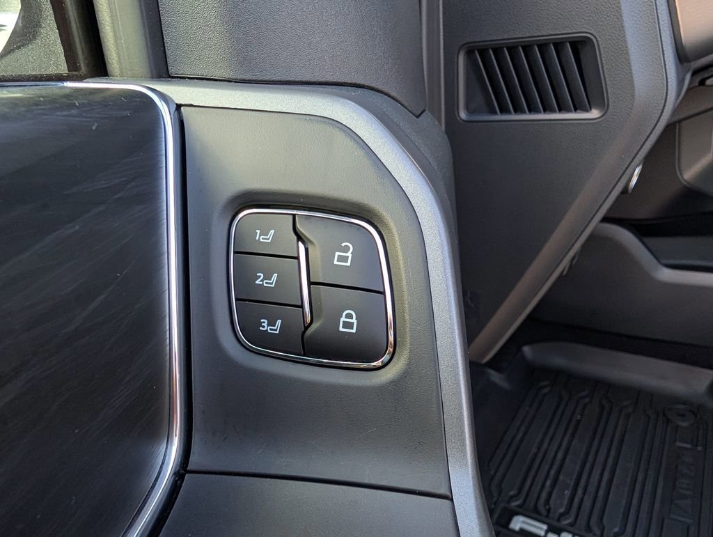 Certified 2025 Ford F150 Lariat w/ Equipment Group 501A Mid image 25